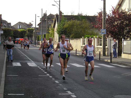 10KM09