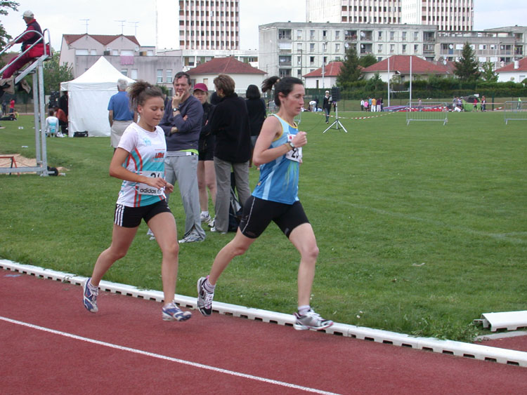 3000M